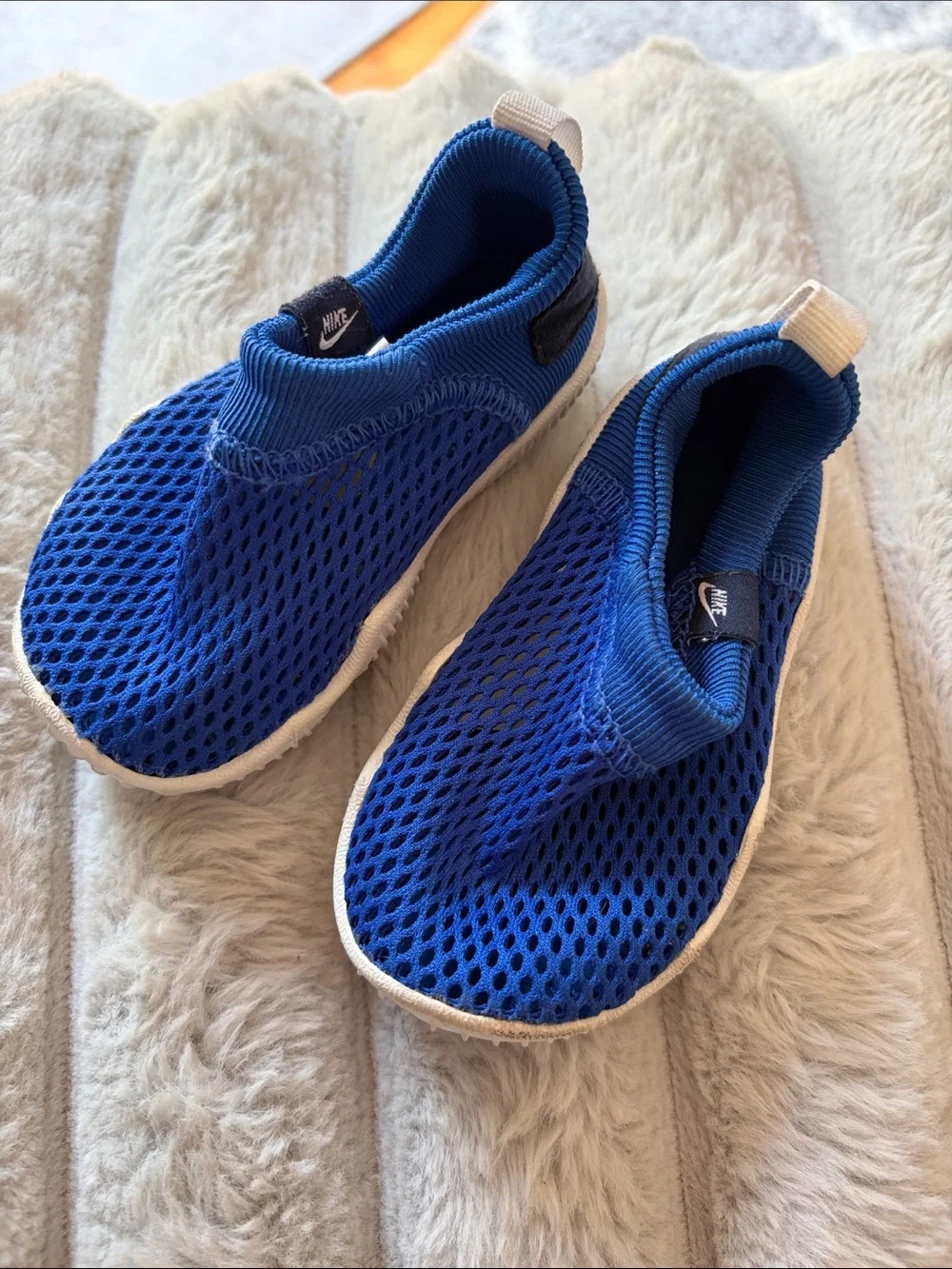 Nike Kids Blue Slip-On Mesh Water Shoes - 4